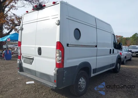 2015 Ram Promaster 1500 from USA, damaged, VIN 3C6TRVBG6FE509575